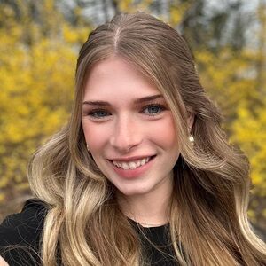 Meet your Posher, Lyss